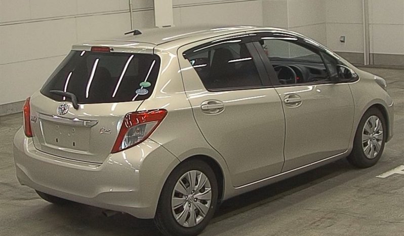 Toyota Vitz full