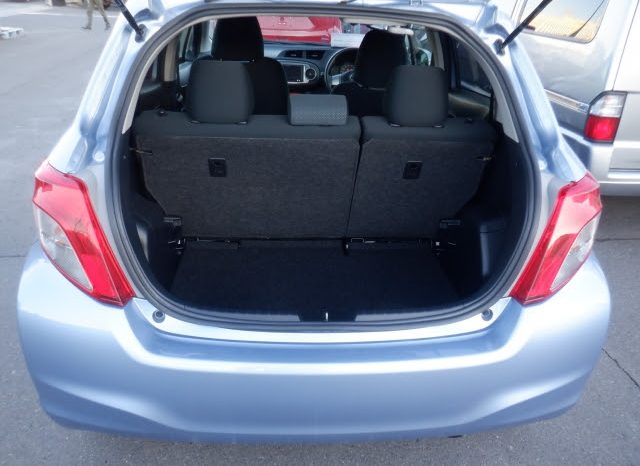 Toyota Vitz full