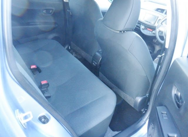 Toyota Vitz full