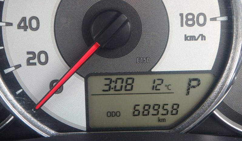 Toyota Fielder full