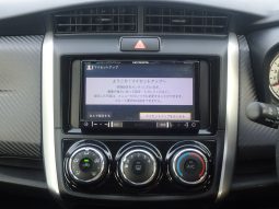 Toyota Fielder full