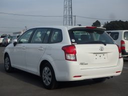 Toyota Fielder full