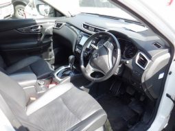 Nissan X-Trail full