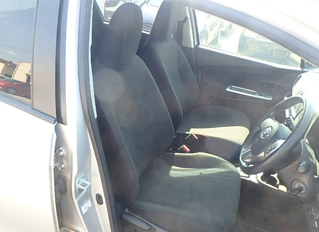 Toyota Vitz full