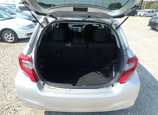 Toyota Vitz full