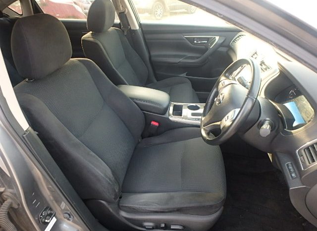 Nissan Teana full