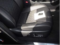 Toyota Harrier full