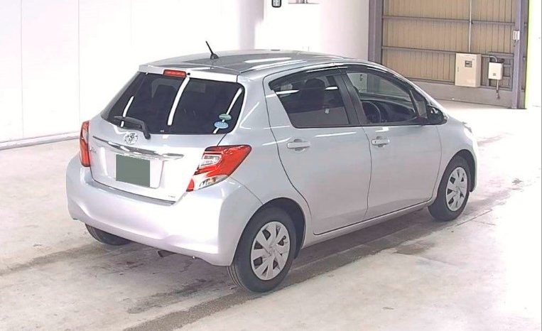 Toyota Vitz full