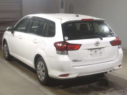 Toyota Fielder full
