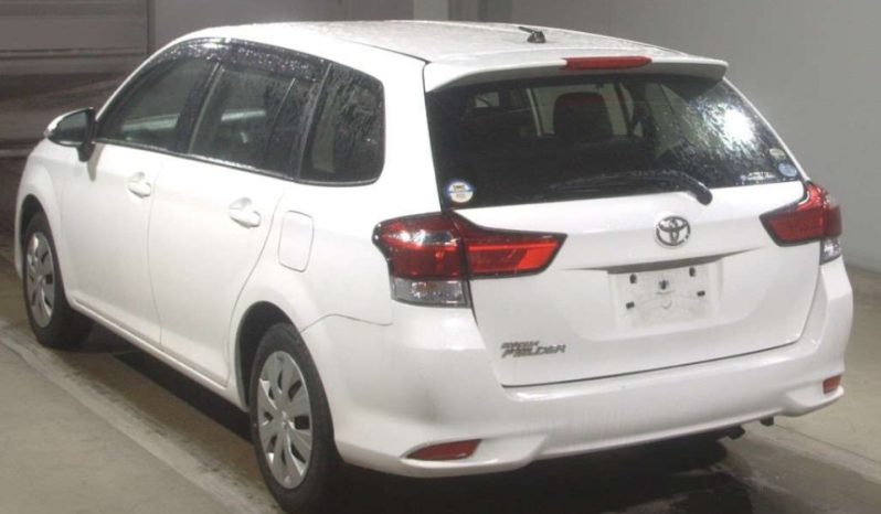 Toyota Fielder full
