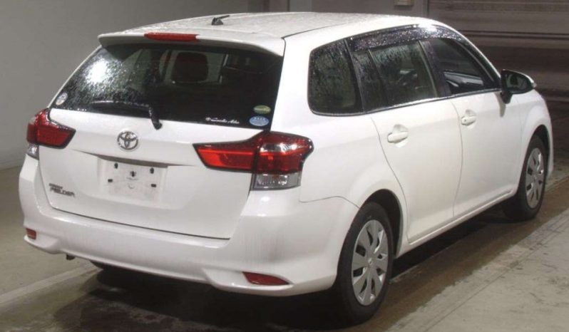 Toyota Fielder full