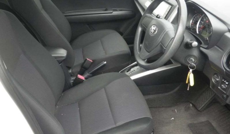 Toyota Fielder full