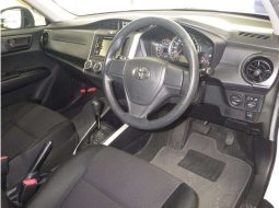 Toyota Fielder full