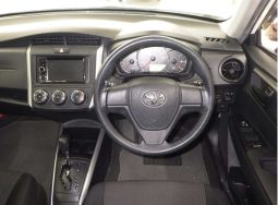 Toyota Fielder full