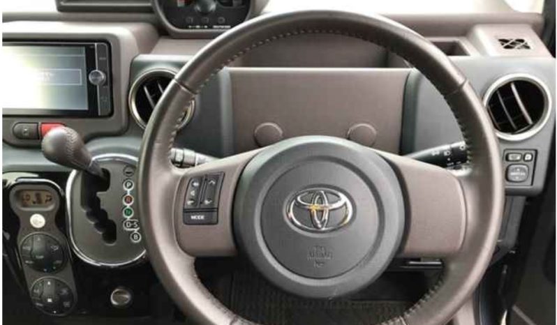 Toyota Spade full