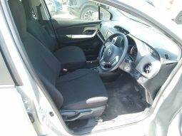 Toyota Vitz full