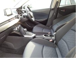 Mazda Demio full