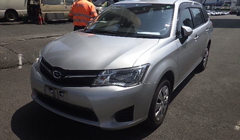 Toyota Fielder full