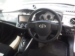 Toyota Fielder full