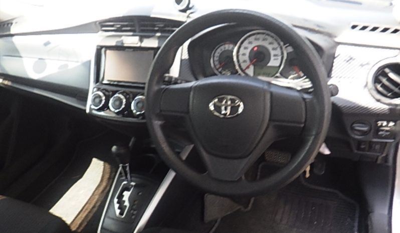 Toyota Fielder full