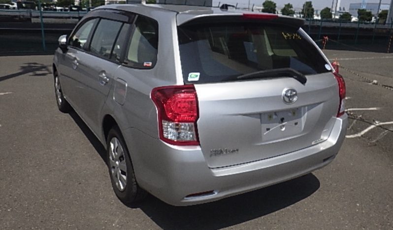 Toyota Fielder full