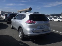 Nissan X-Trail full