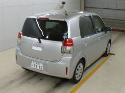 Toyota Spade full
