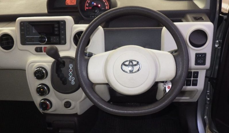 Toyota Spade full