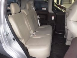 Toyota Spade full