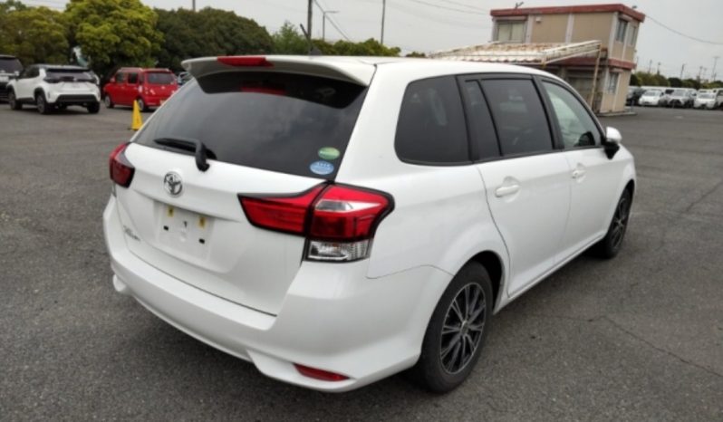 Toyota Fielder full