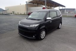 Toyota Spade full