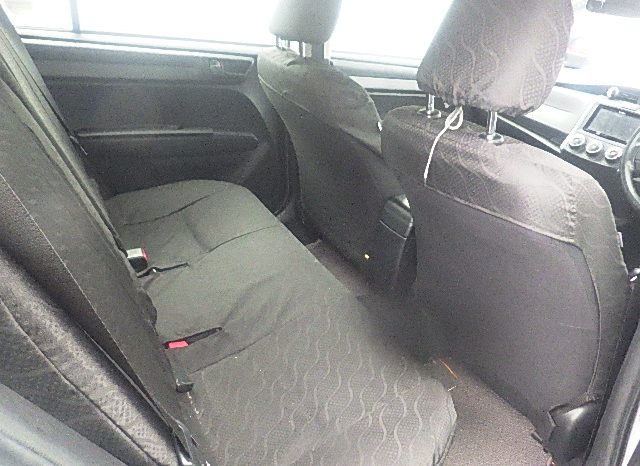 Toyota Fielder full