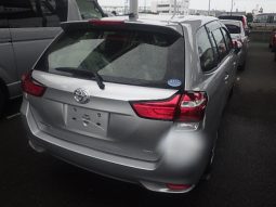 Toyota Fielder full