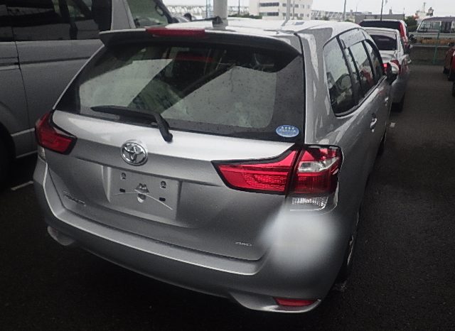 Toyota Fielder full