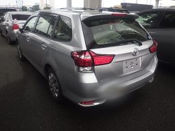 Toyota Fielder full