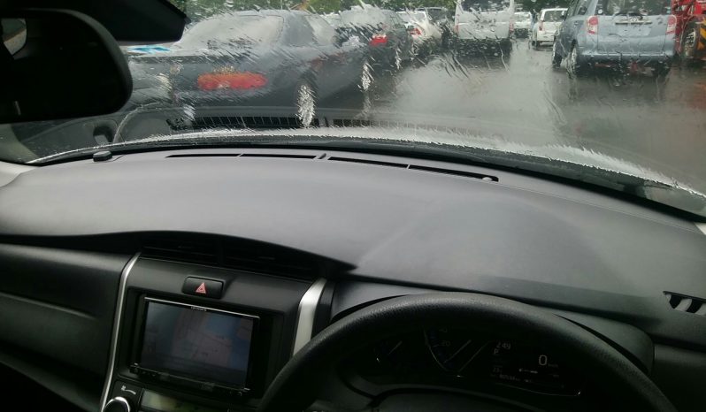Toyota Fielder full