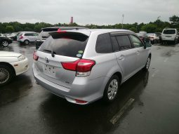 Toyota Fielder full
