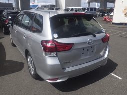 Toyota Fielder full
