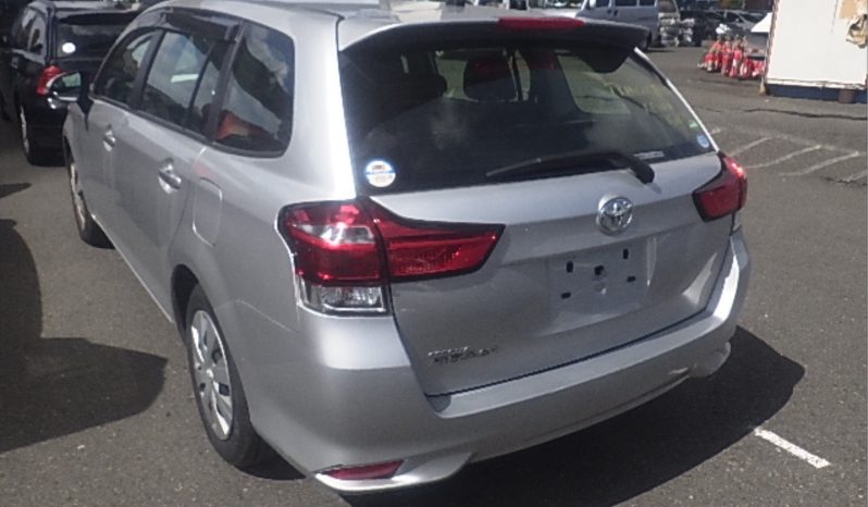 Toyota Fielder full
