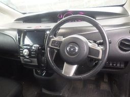 Mazda Biante full