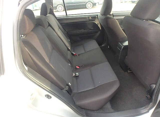 Toyota Fielder full