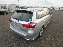 Toyota Fielder full