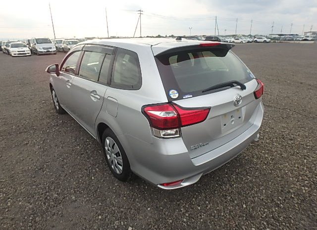Toyota Fielder full