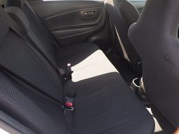 Toyota Vitz full