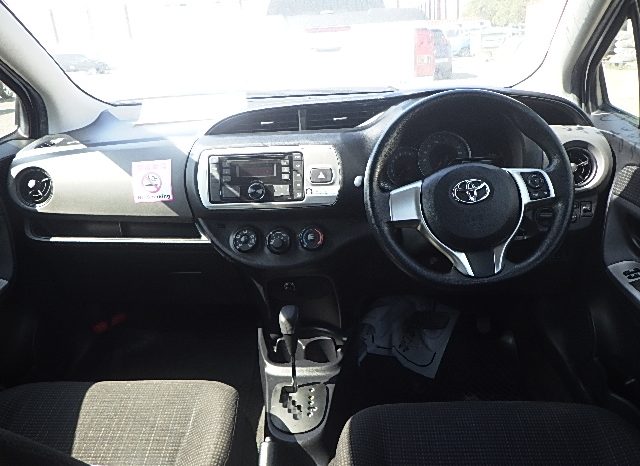 Toyota Vitz full