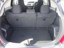 Toyota Vitz full