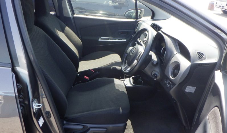 Toyota Vitz full