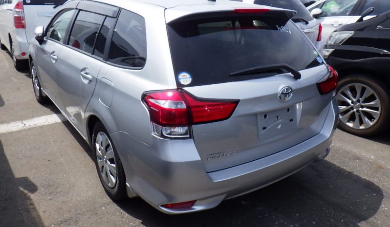 Toyota Fielder full