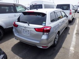Toyota Fielder full