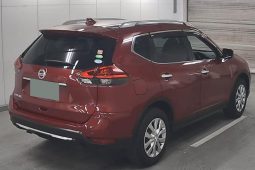 Nissan X-Trail full
